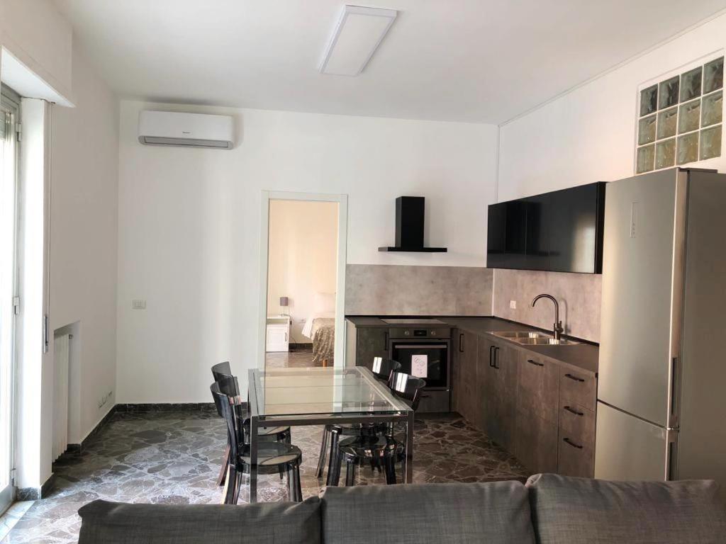Lb&B Holiday Suite Downtown Бари Экстерьер фото
